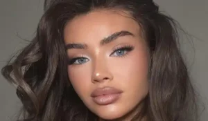 Chloe Elizabeth #SportGirlsBio